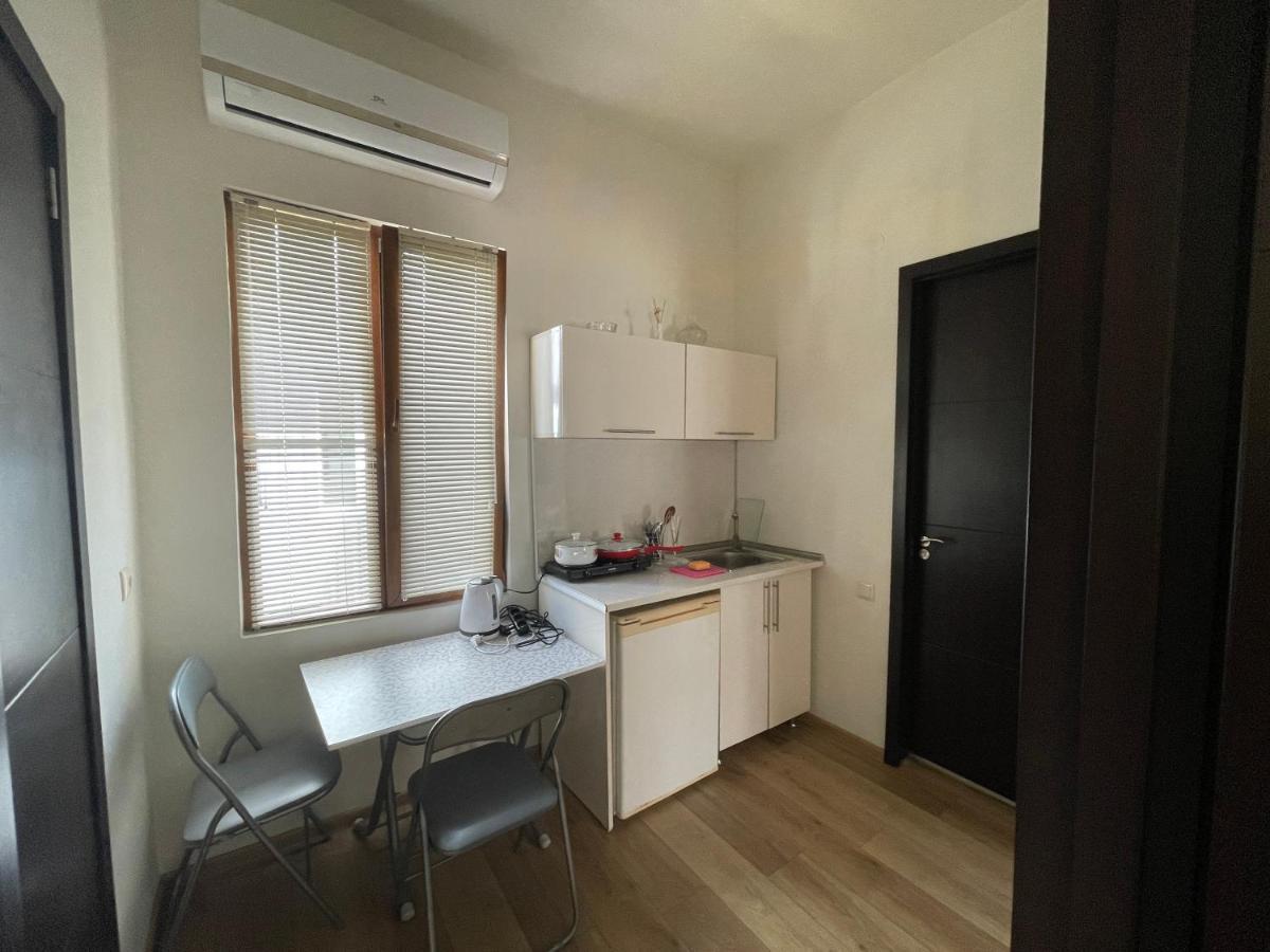 Apartment In The City Center - Old Batumi Exterior photo